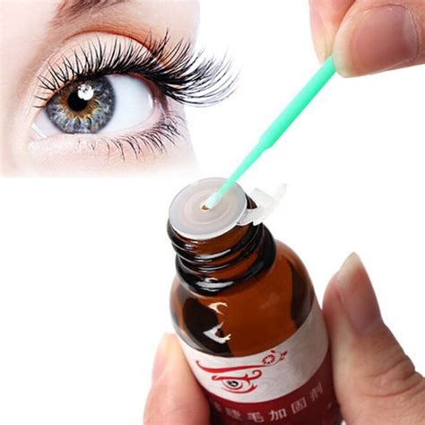 A step-by-step guide to applying eyelash extensions with magic glue